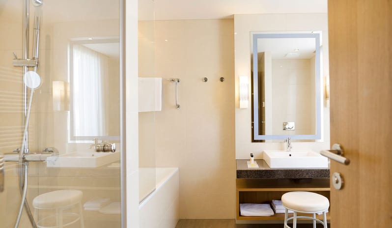 SUN GARDENS - DELUXE TWO  BEDROOM RESIDENCE SEA VIEW DRESSING ROOM